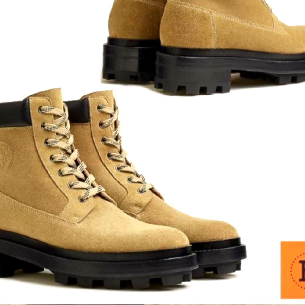 Gender neutral NIB 2022 Hermes suede hiking boot